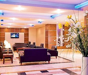 Mom Hotel