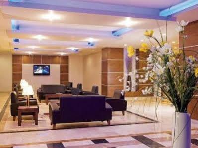 Hotel Mom İzmir