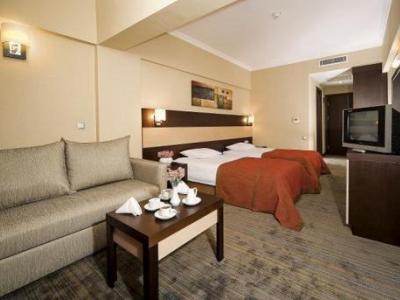 Hotel Mom İzmir